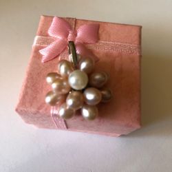 Cluster water pearls pendant