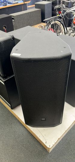 JBL Party Speaker (832)