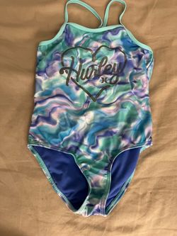Girls swimsuit