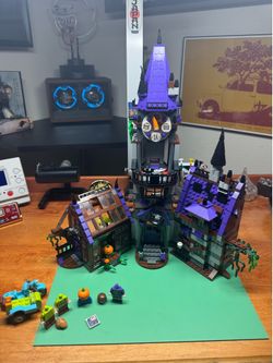 LEGO Scooby-Doo Mansion