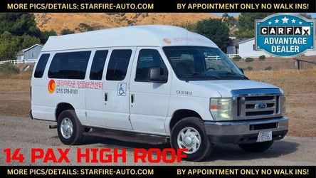 2008 Ford E350 Super Duty Passenger