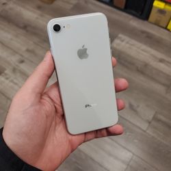 Iphone 8 64GB , Unlocked 🔓 