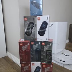 JBL Flip 6 Bluetooth Speakers