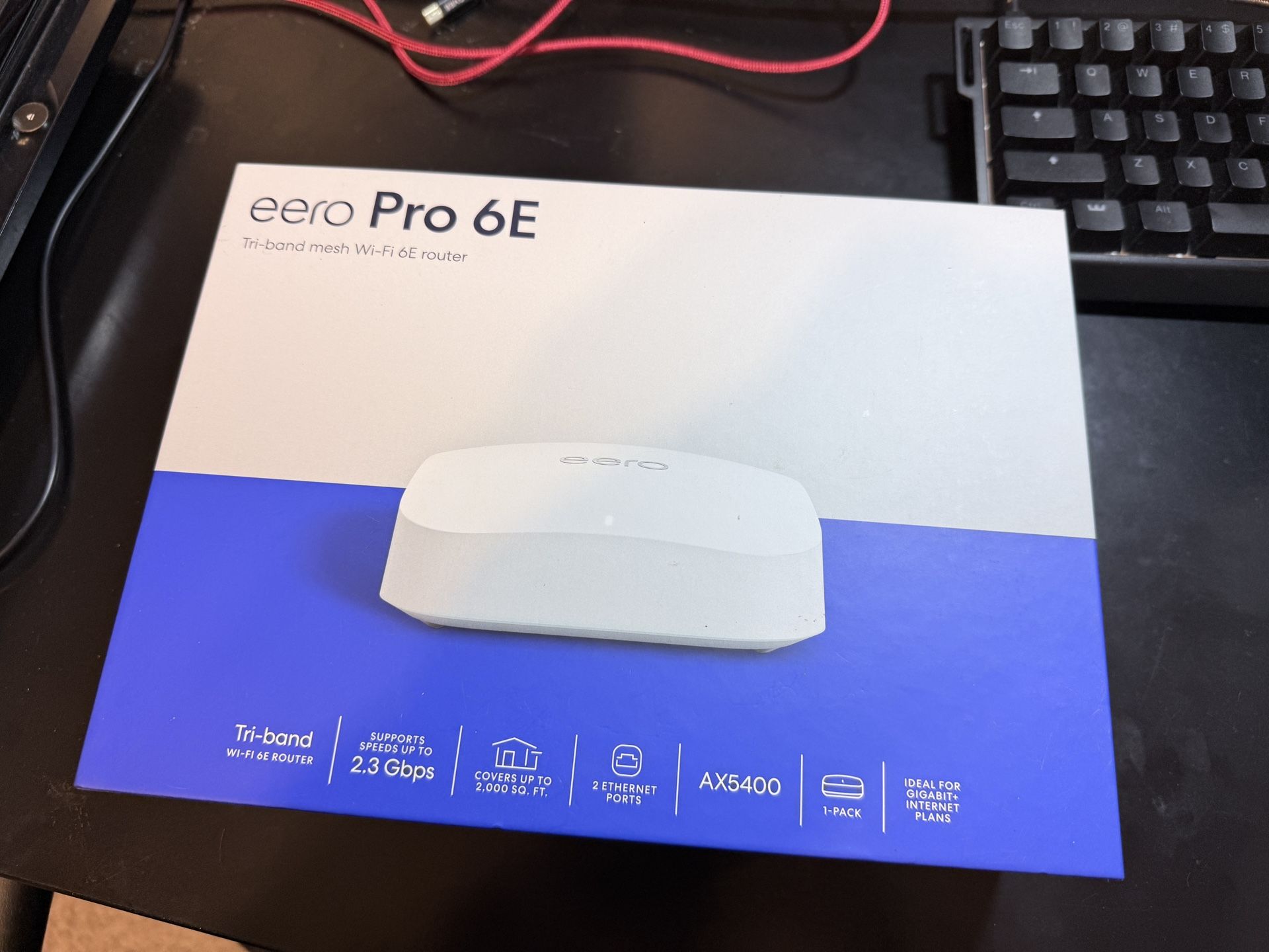 eero Pro 6E Tri-band mesh Wi-Fi router AX5400