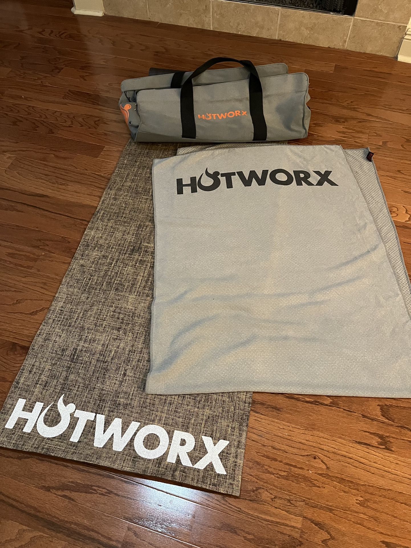 Hotworx workout mats