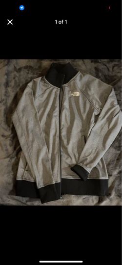 Used North Face women’s sweater Size M