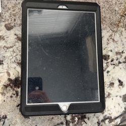 iPad Air 2 Cracked Front Screen