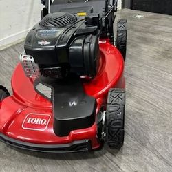 New Toro 22 in. Recycler Briggs & Stratton High Wheel FWD Gas Walk Behind Self Propelled Lawn Mower