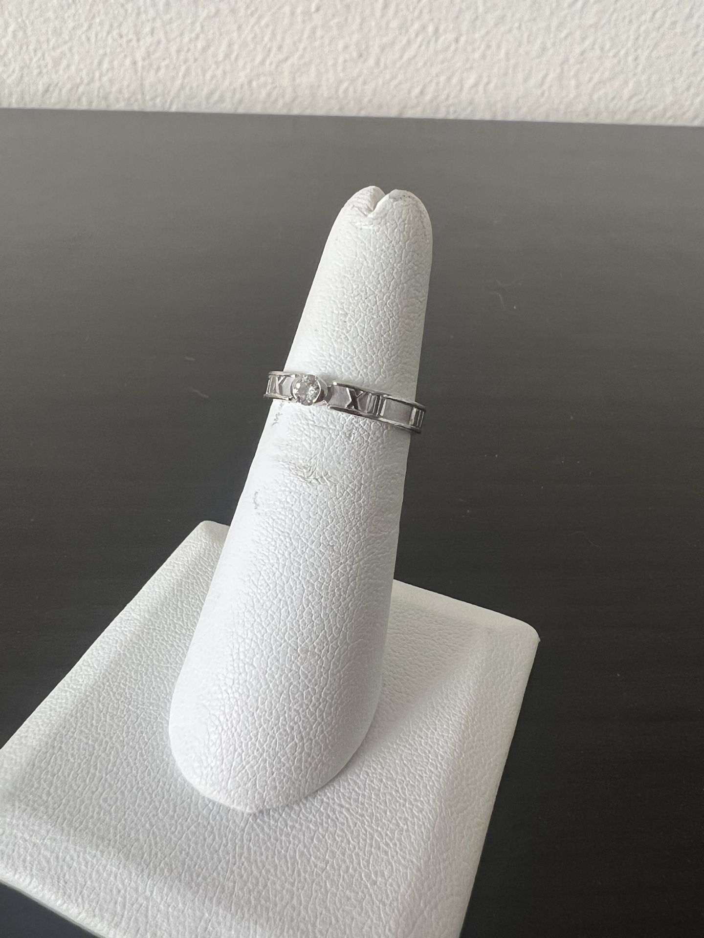 T & Co Lady's White 18 Karat Satin Ring