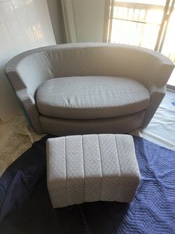 Sleeper Sofa (Loveseat)