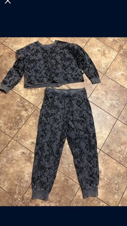 Women’s Medium Lounge Set New 