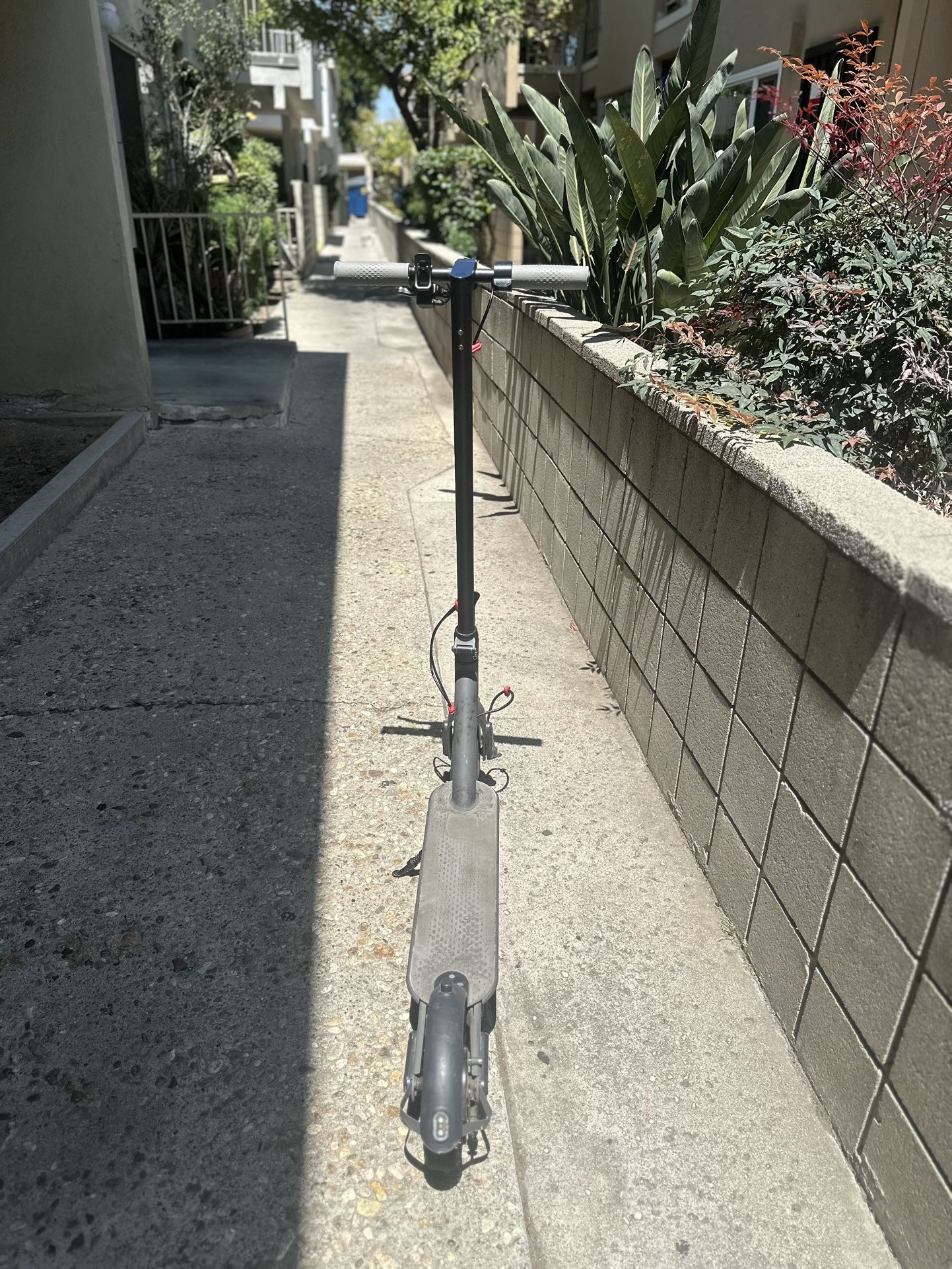 28 Mph Electric Scooter 1000 W