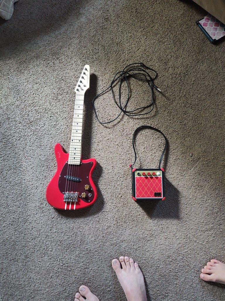 FAO Schwartz Guitar