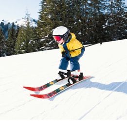 SKI SET FOR KIDS 2- 4 YEAR OLD ❄️19.00❄️💥 BRAND NEW IN BOX ORIGINAL 💥