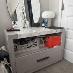 Nightstand - brand: Universal Furniture - MOVING SOON, WILL TAKE OFFERS, JUST NEED EVERYTHING OUT