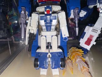 Transformers deluxe class