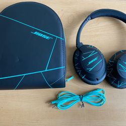 Bose Soundtrue Headphones 