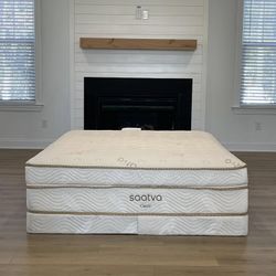 Saatva Classic Mattress, Luxury Firm, 14.5", King, Like New, Perfect Condition 