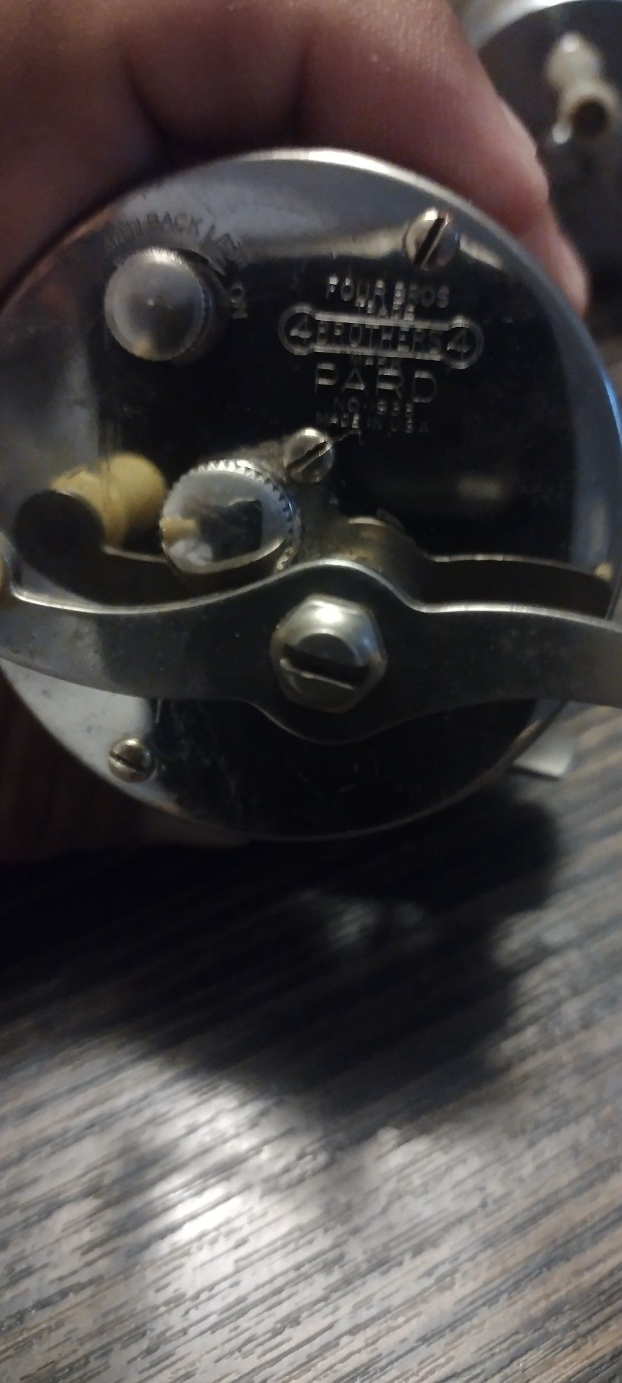 Bronson Lashless Reel
