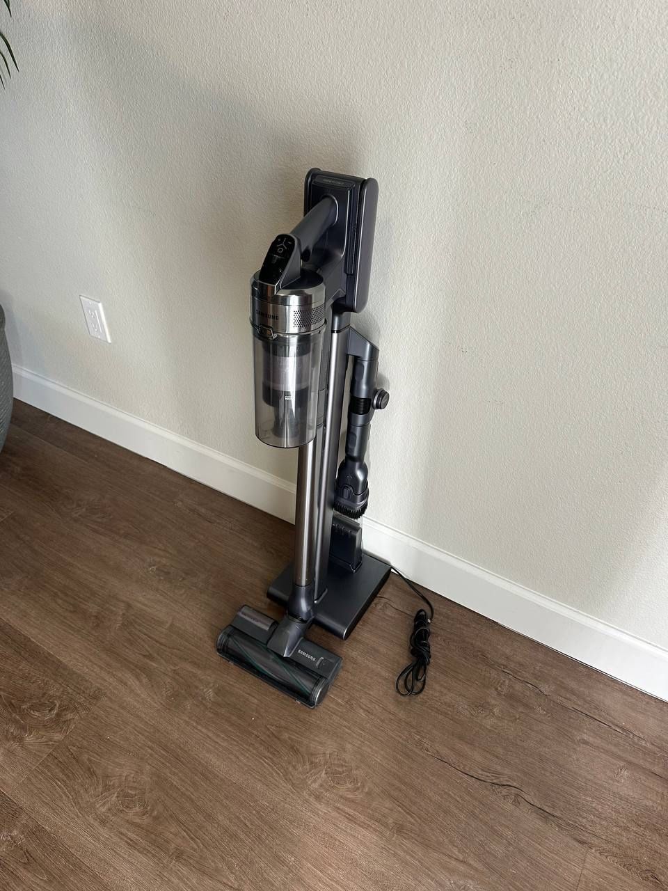 Samsung Jet90 Cordless Vacuum Cleaner 2 Batteries