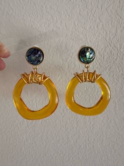 Tory Burch women’s green hooped with abalone shell Earrings