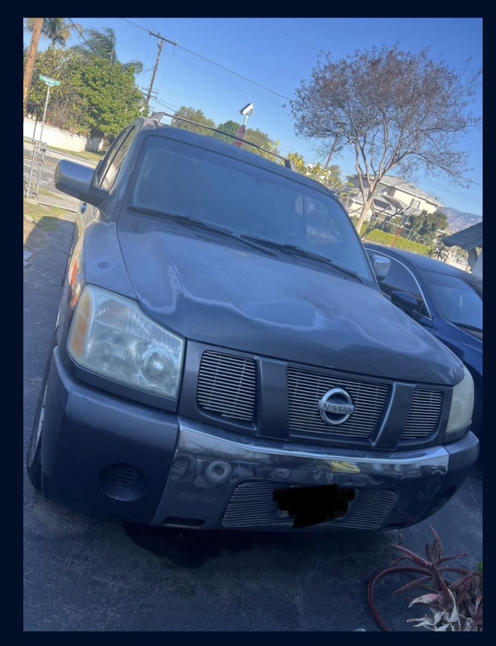 2004 Nissan Armada