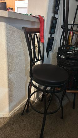 Set Of 3 Barstools