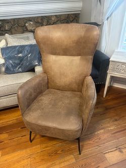 Accent chairs