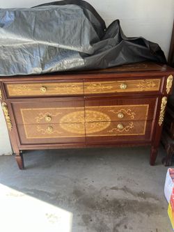 iItalian inalaid antique furniture