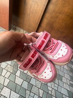 Hello Kitty Kids Sneakers Pink Heart Print toddler size 6