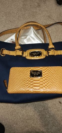 MK Purse And Wallet