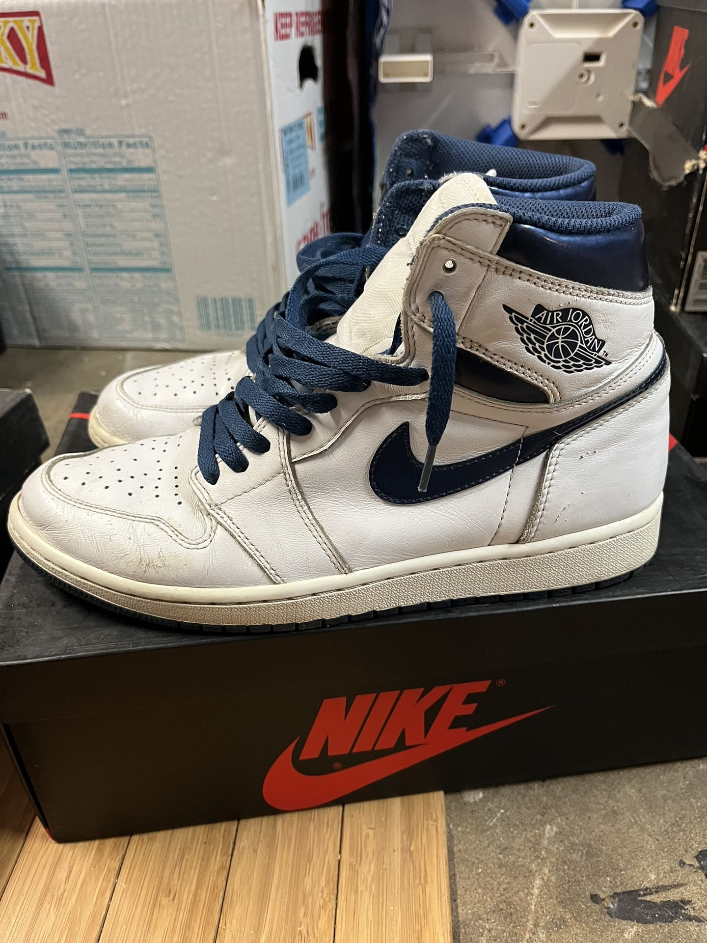 Air Jordan 1 High Metallic Navy