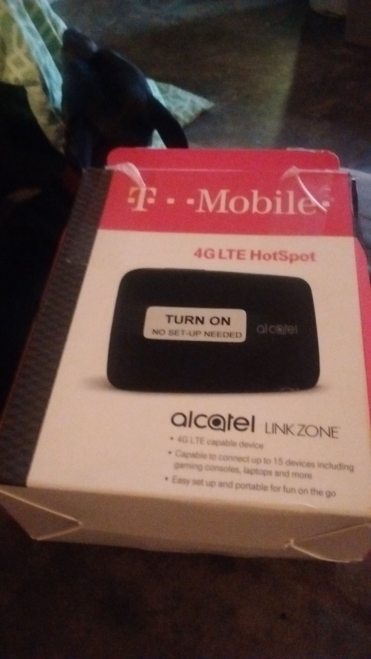 Tmobil internet hotspot box. Brand new. Does not work in my area