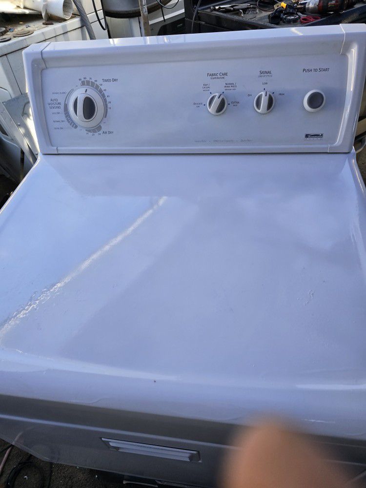 Kenmore Gas Dryer King Size Capacity And Heavy Duty Works Excellent 