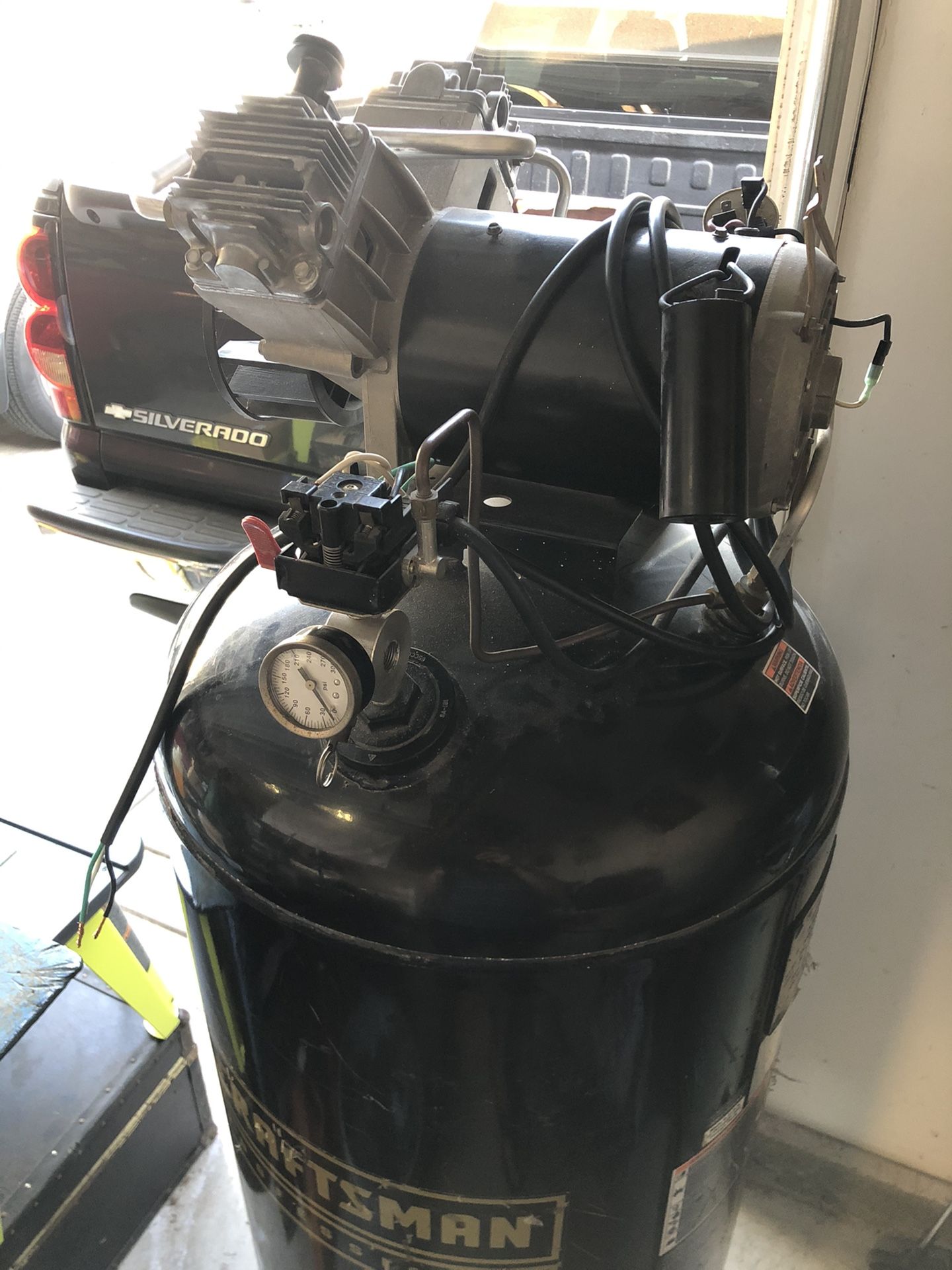 Craftsman Professional 60 gallon air compressor for Sale in Norwalk, CA
