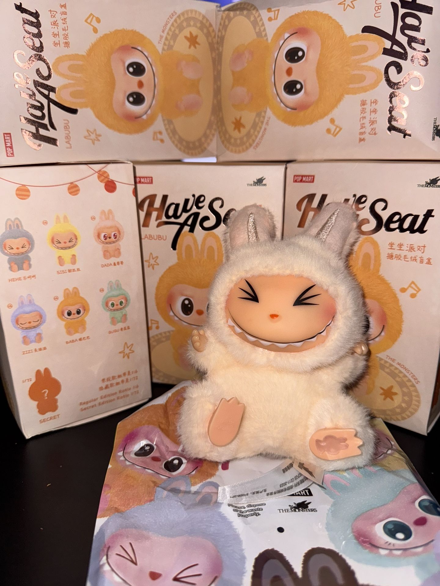Labubu Figure – “have A Seat ” – New 2 For 30
