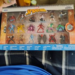 JADA TOYS 18 PIECE MINI METAL SPIDER MAN FIGURES- BRAND NEW 