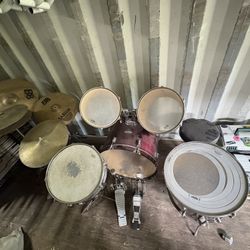 Mapex Tornado 5-Piece Drumset Wine Red / 3 Sabian Cymbals And One Regular One 