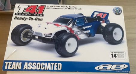 Team Associated T4.1 Brushless Ready-To-Run 1/10th scale off-road truck