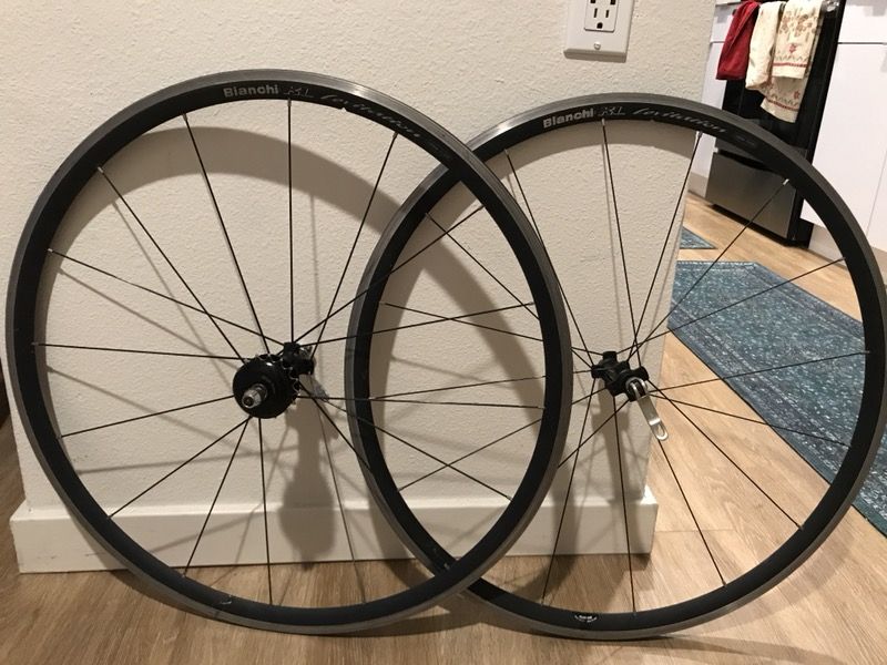 Bianchi XL Levitation Carbon Fusion 700cc