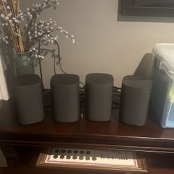 Roku Wireless Speakers (4)