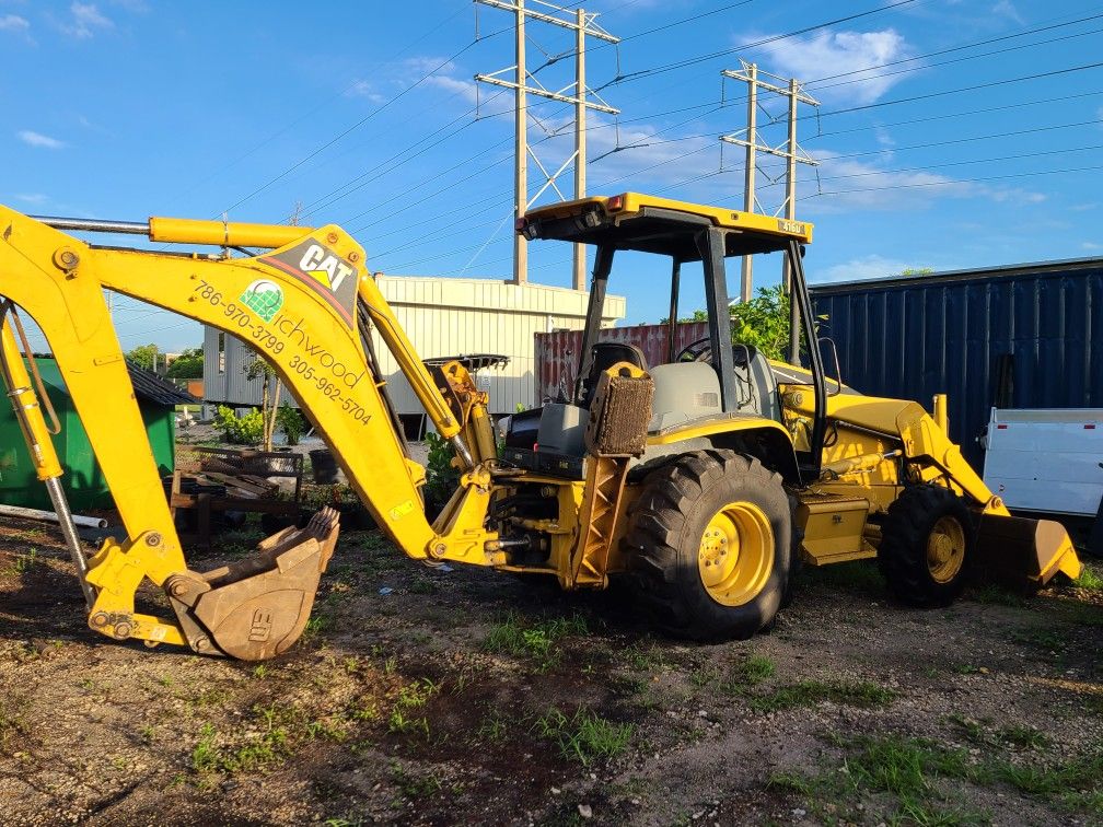 Backhoe Cat 416D good condition