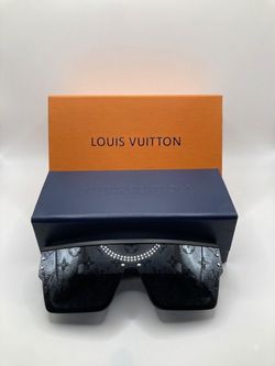 Lv black sunglasses with box and case