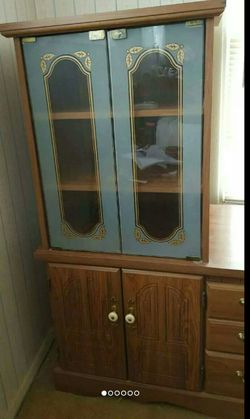 EUC Unique dresser