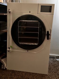 Harvest Right Freeze Dryer NEW