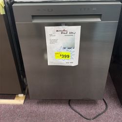 Dishwasher. LG Brand New 24” W Front Control Dishwasher 