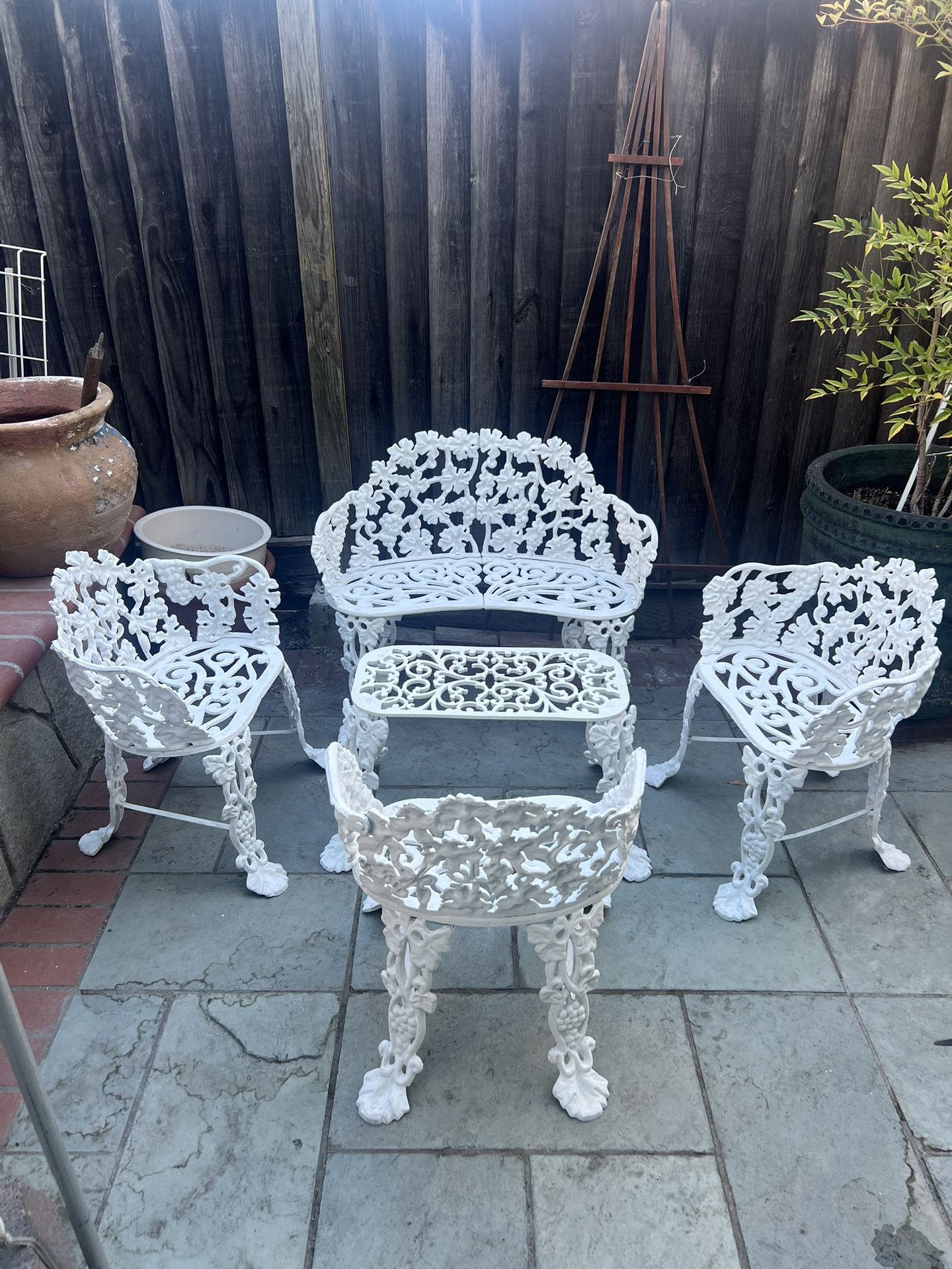 VTG Victorian Cast Iron & Aluminum Grape Leaf Vine Garden Bench, Table & 3 Chairs