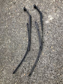 Windshield blade arms w/blades 2013-17 Ford Fusion