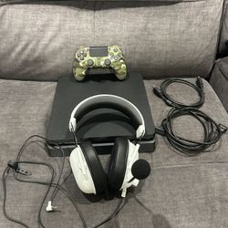 PS4 Slim 1TB storage bundle 