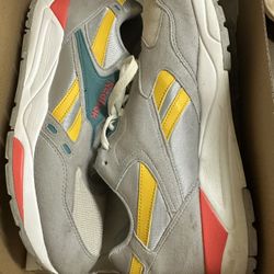Men’s Reebok Classic 